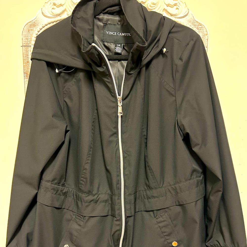 Vince Camuto lightweight windbreaker